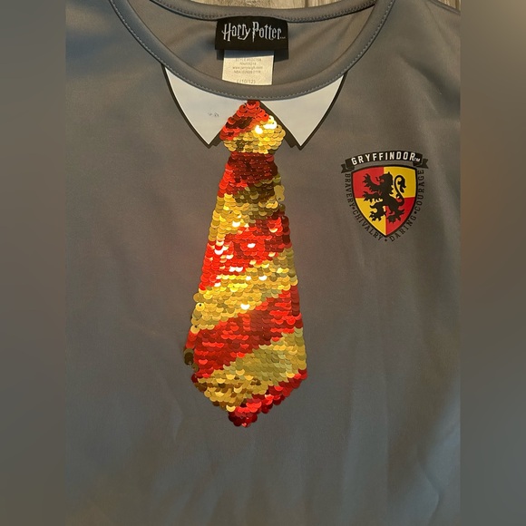 NWT Harry Potter Gryffindor Dress W/Cape Cosplay Costume Size Kids L(10-12) - Picture 3 of 8